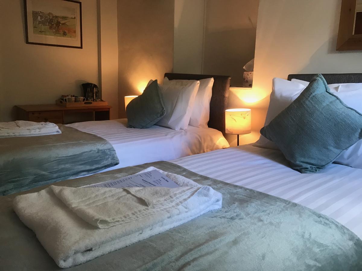 The Coach House Inn โอ๊กคัม ภายนอก รูปภาพ